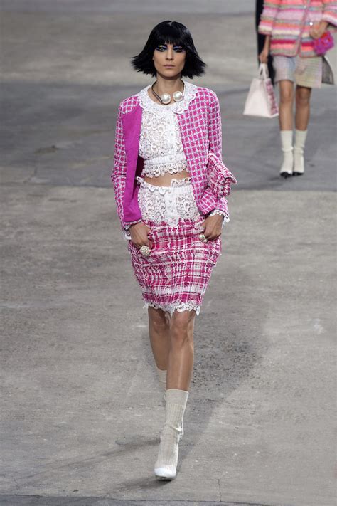 giacca chanel origine